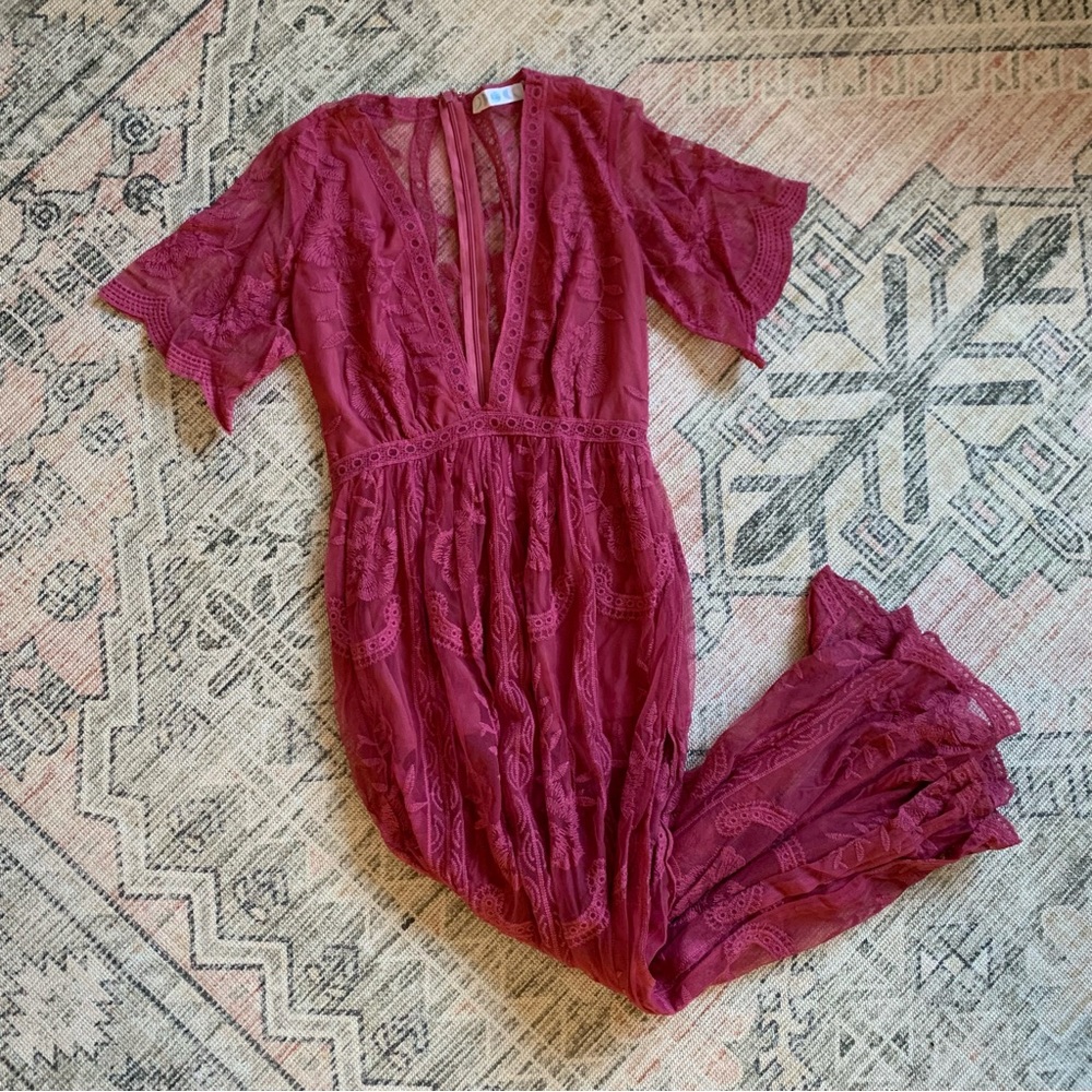 E2 Lace Deep V-Neck Maxi Dress